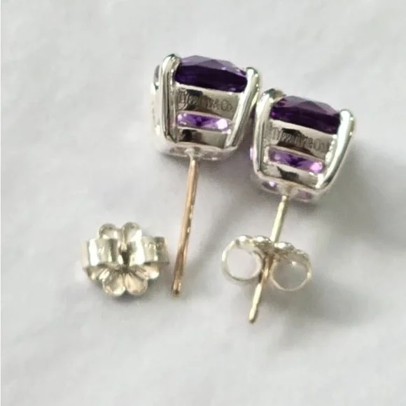 Tiffany & Co. Sparklers earrings in amethyst - Picture 4 of 7